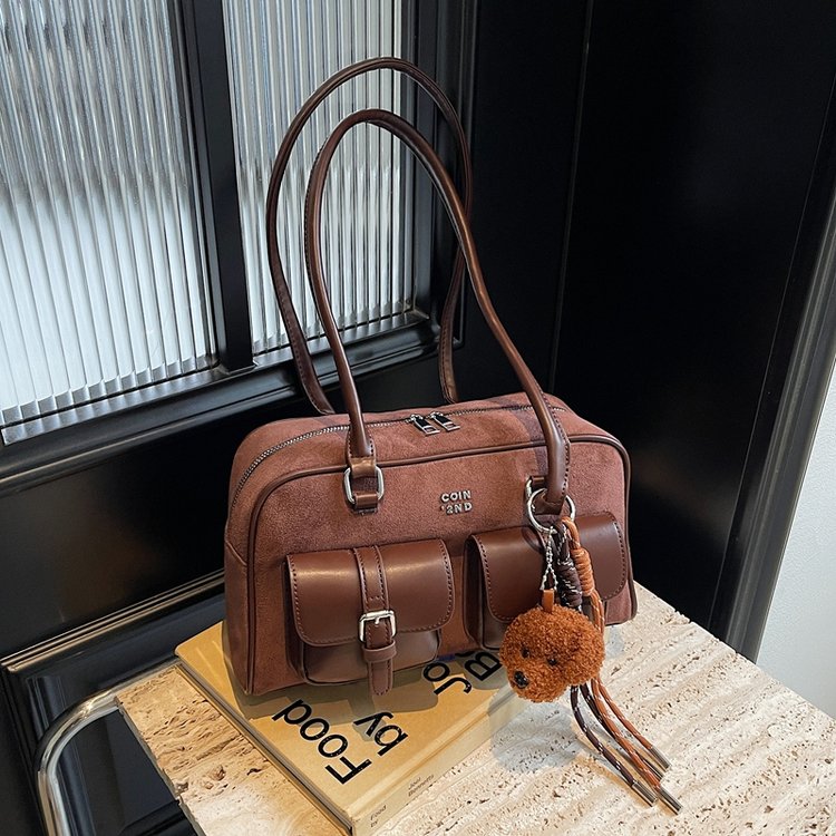 PU Boston Shoulder Bag with Zipper and Stitching - Winter 2024 - Image 3