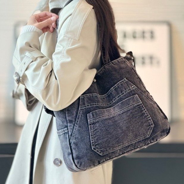Denim Crossbody Handbag with Magnetic Closure and Colorblock Design - Image 4
