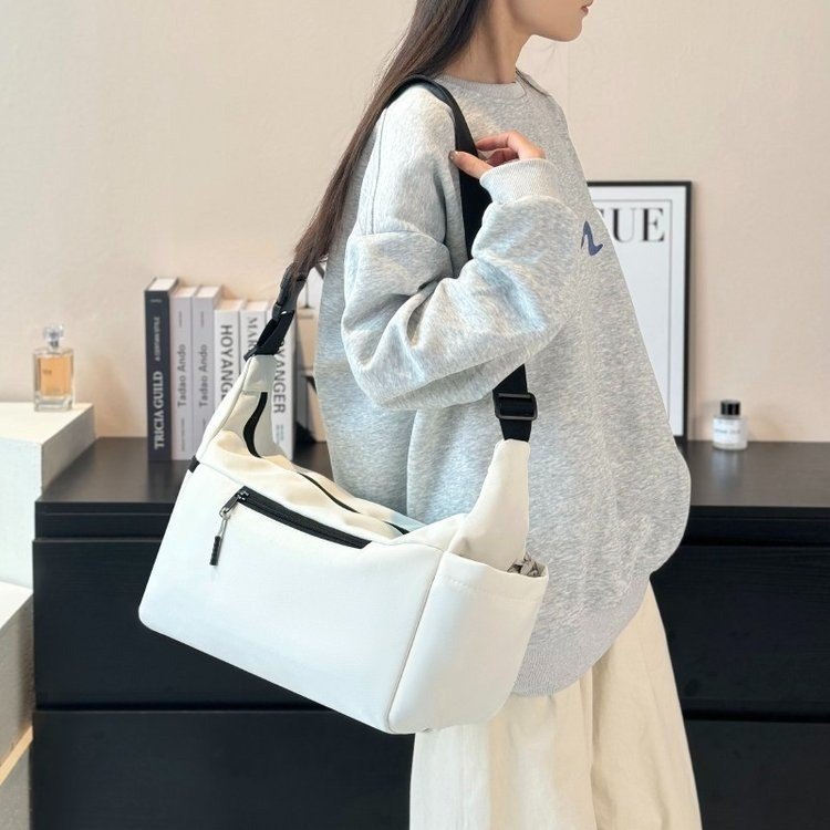 Color Block Shoulder Crossbody Handbag with Zipper Closure