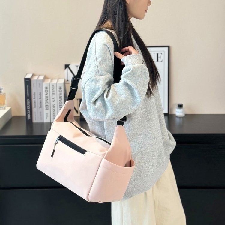 Color Block Shoulder Crossbody Handbag with Zipper Closure - Image 2