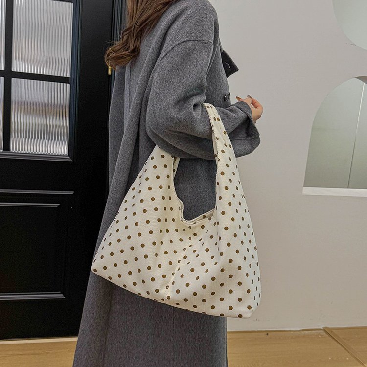 Women's Casual Minimalist Colorblock Shoulder Bag with Magnetic Closure - Winter 2025 - Image 4