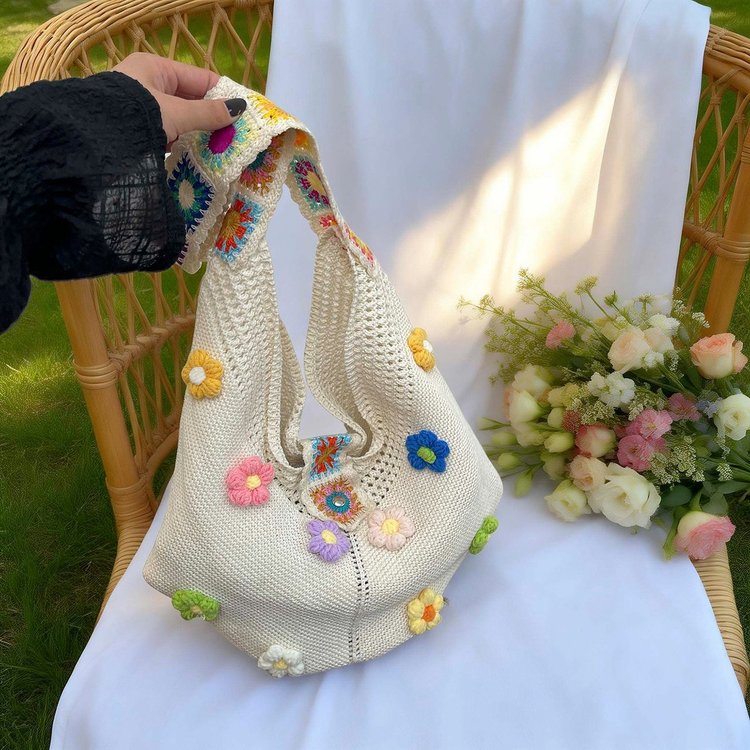 Women's Woven Straw Bag with Magnetic Closure - Summer 2026 - Off-White,Khaki - One Size - Image 2